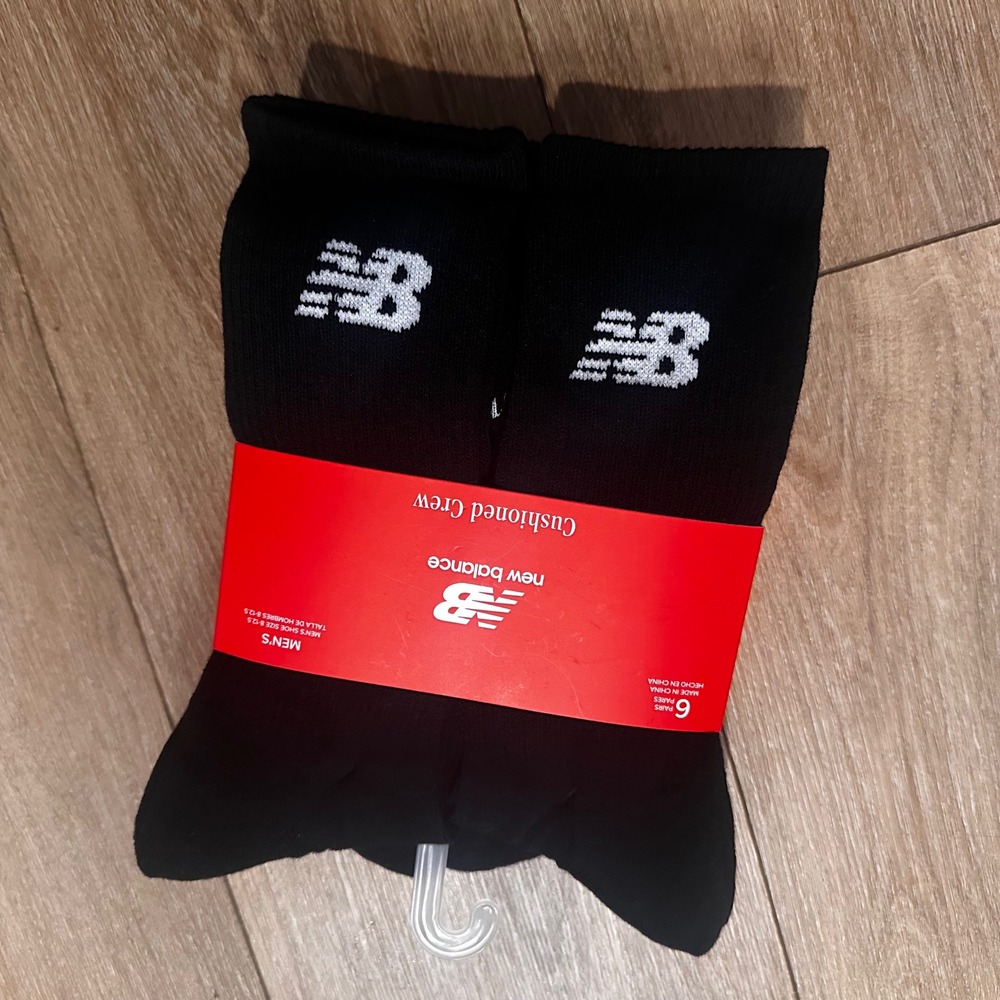 New Balance Mens Cushioned Crew Socks Black 6 Pair Pack Shoe Size 8-12.5 NB Logo
